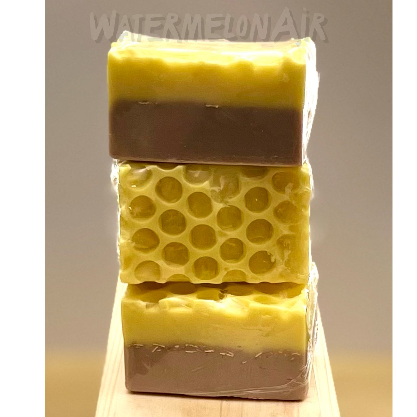 Honey Oatmeal Soap, Goat’s Milk Natural Soap, Hand Poured Soap, Handcrafted Soap, Softening Soap, Fresh Scented, Bar soap, Exfoliating soap
