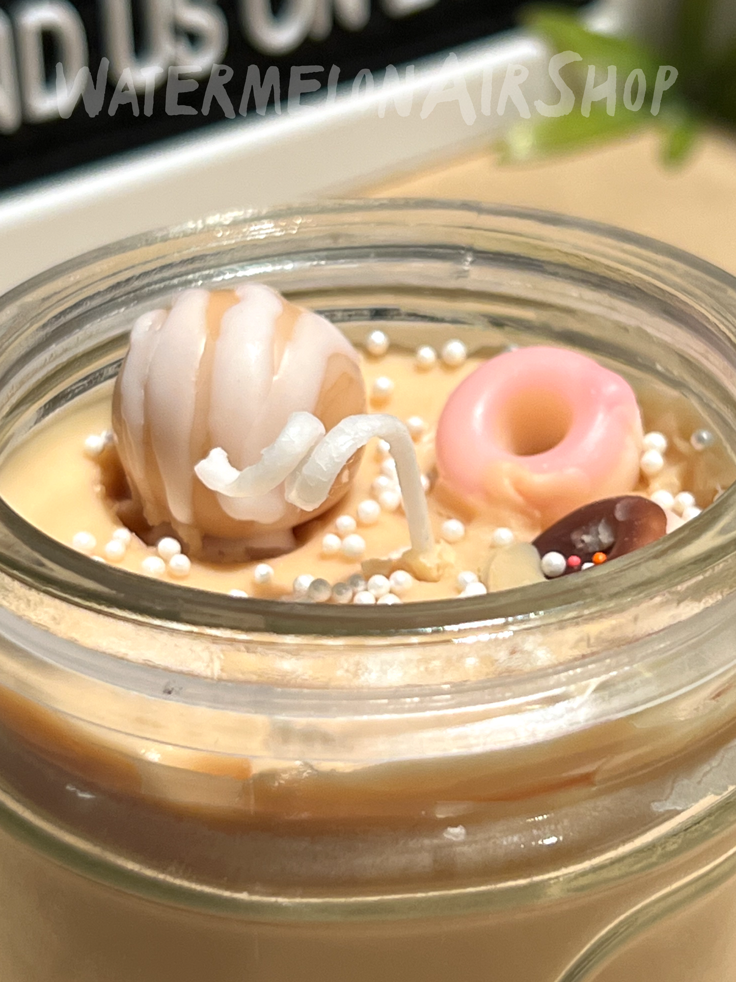 GLAZED DONUT Soy Candle 14oz