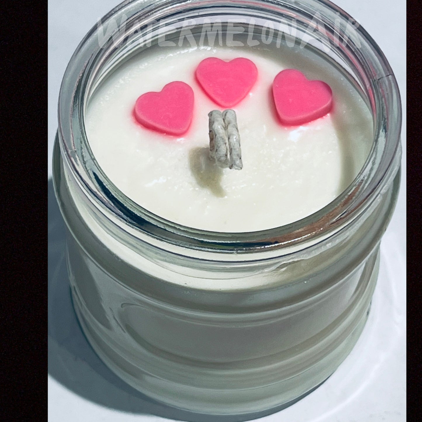 AMBER HEARTS 14oz Soy Candle | moms gifts | smells like amber candles | spring scents