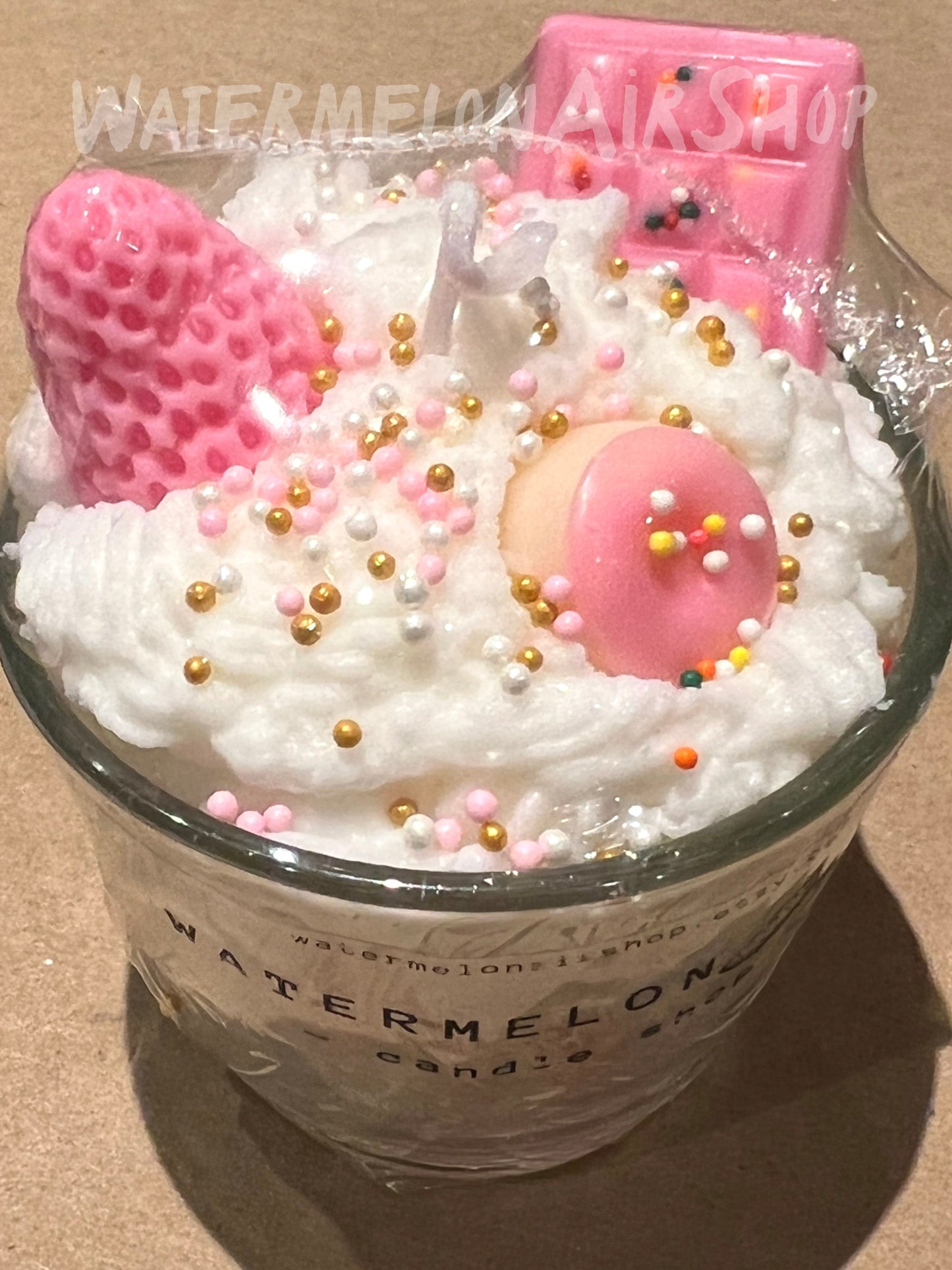 CUPCAKE CANDLE SUNDAE Chocolate or Strawberry Candle