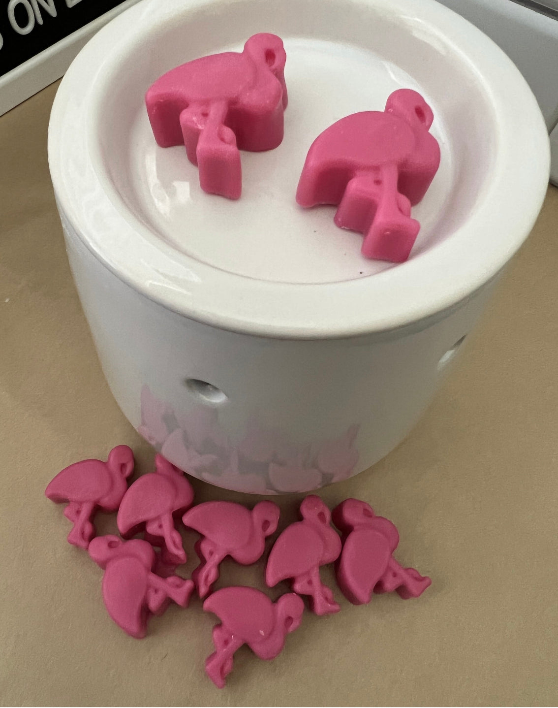 PINK FLAMINGO Strawberry Wax Melts | 1.8 oz | 8 Melts