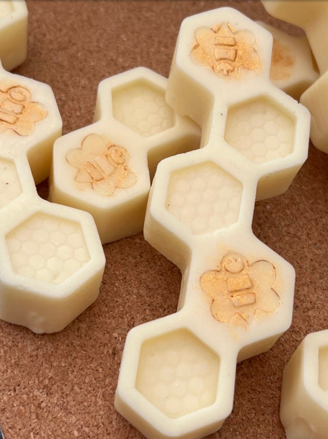 HONEYBEE Wax Honeycomb Bar Melts